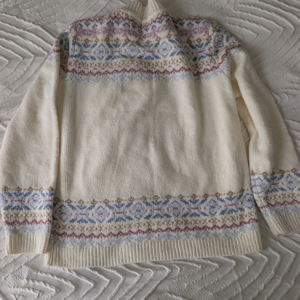 Cozy Alfred Dunner Sweater - Picture 2 of 5